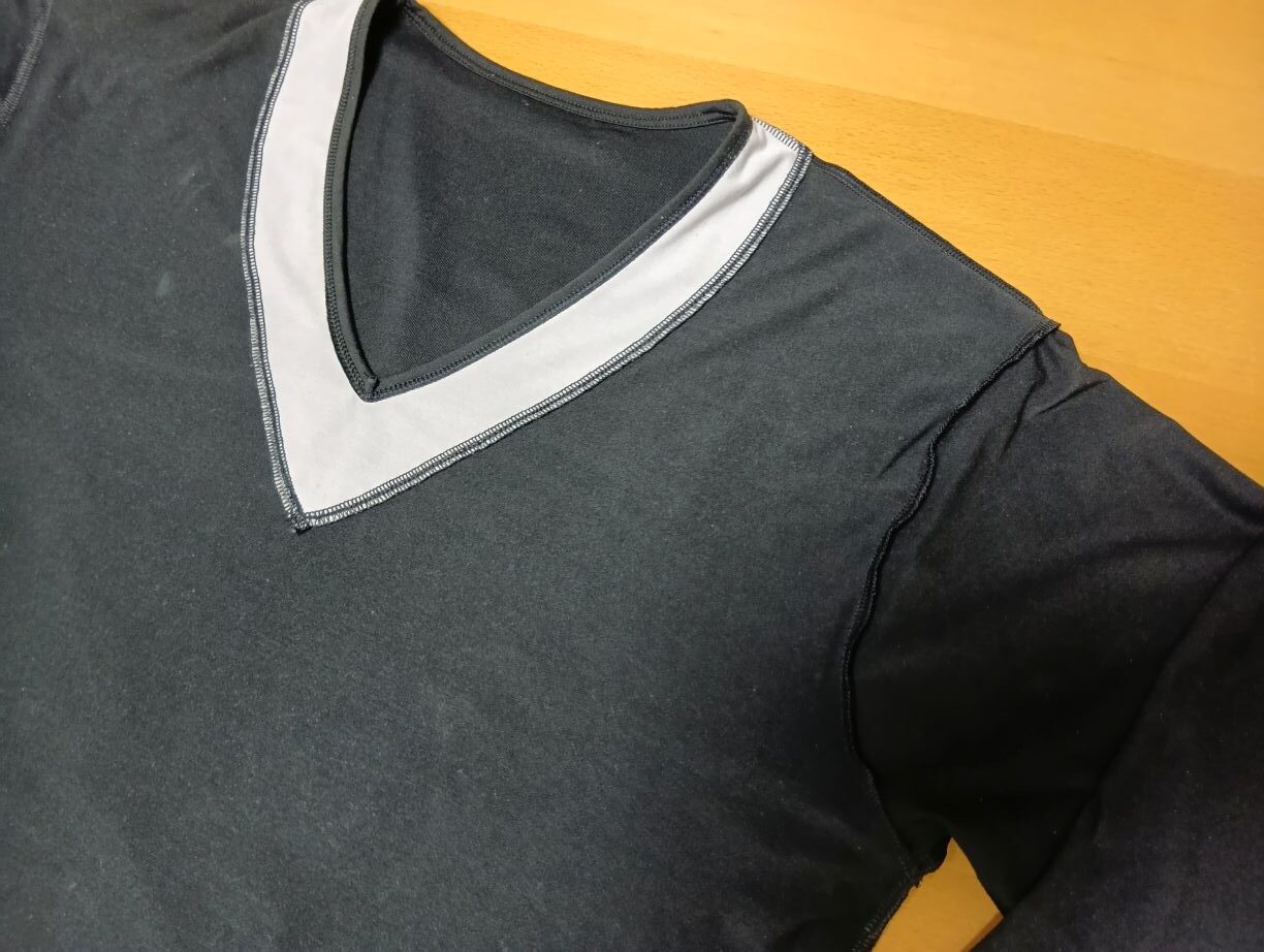 ReD縫い目画像（前）